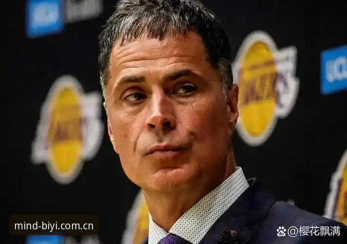 湖人休赛期操作深度评测：从数据分析师到中锋补强，一步都不能错